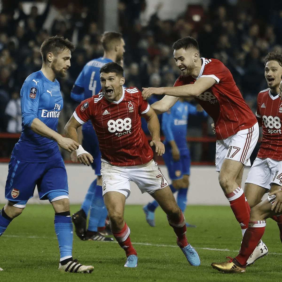 的热烈讨论 的热烈讨论