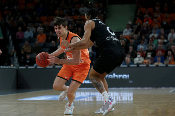 季持续成长 季持续成长